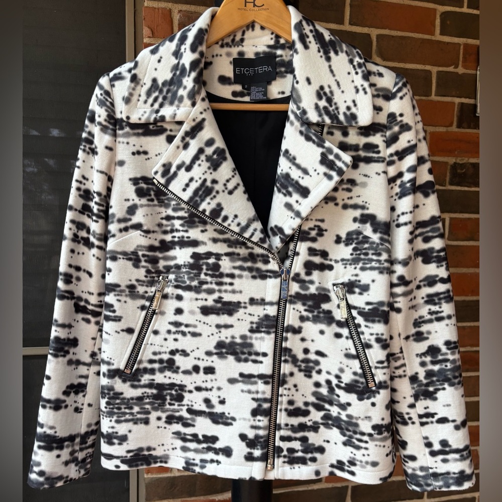 Etcetera Black & White Jacket NWOT Size 2
